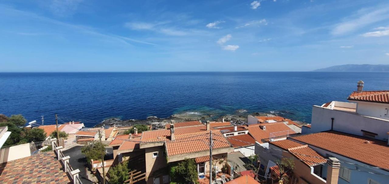 Appartamento Terrazza Vista Mare Кала Гононе Екстериор снимка
