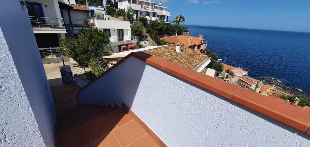 Appartamento Terrazza Vista Mare Кала Гононе Екстериор снимка